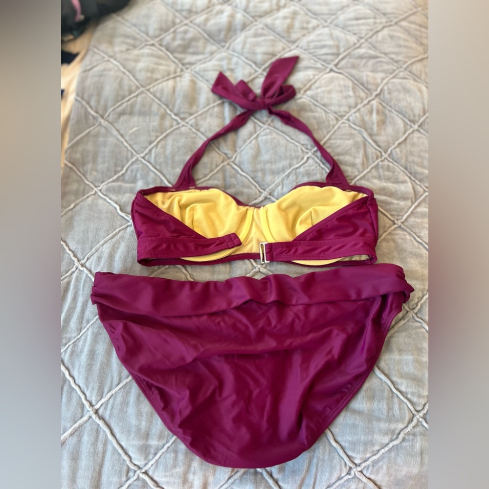 2 Athleta Bikinis. Mix and match. Tops 34/36 D/DD. Bottoms size L. - Picture 11 of 11